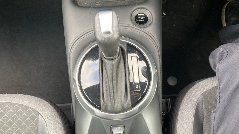 Nissan Juke 1.6 Hybrid N-Connecta 5dr Auto Hybrid Hatchback